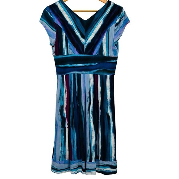Rabbit Rabbit Rabbit Designs Bold Watercolor Striped Dress Size 8 V-Neck Stretch - Picture 2 of 11